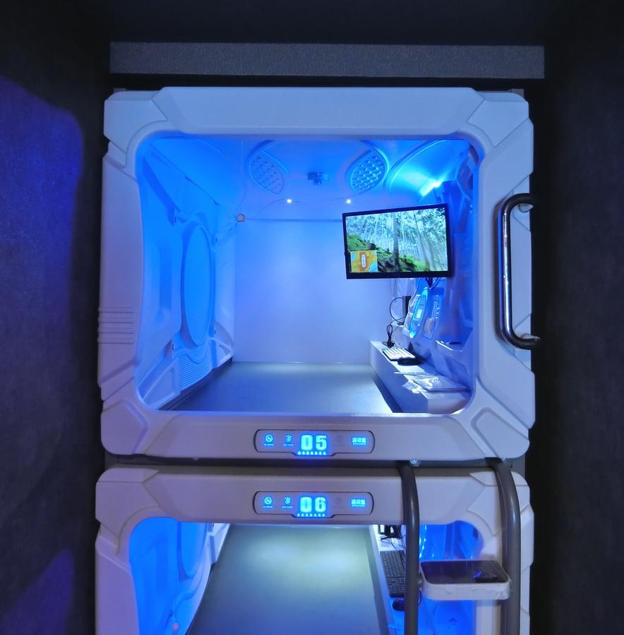 Capsule Hotel Manyudo Kyoto Extérieur photo
